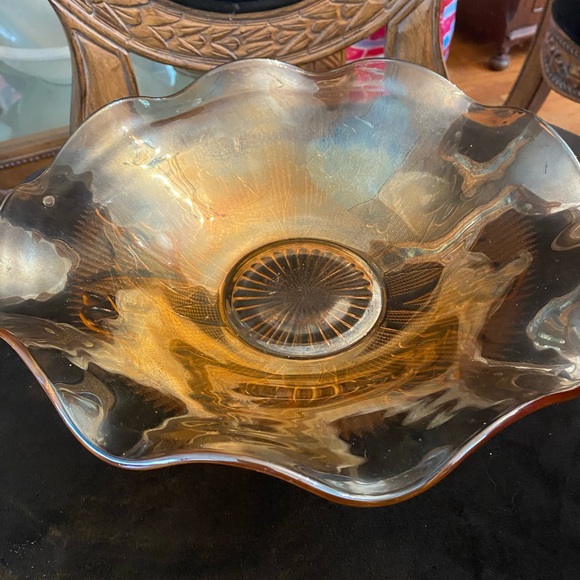 Vintage iridescent glass iris and herringbone bowl. - Picture 3 of 3